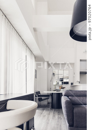 リビング　吹き抜け 97020764