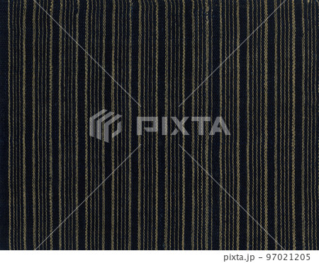縞模様の藍染め絣、時代のあるレトロな古裂 97021205