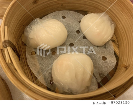 ミシュラン3つ星のコース料理。美味しい食べ物。インスタ映えするフード。 97023130