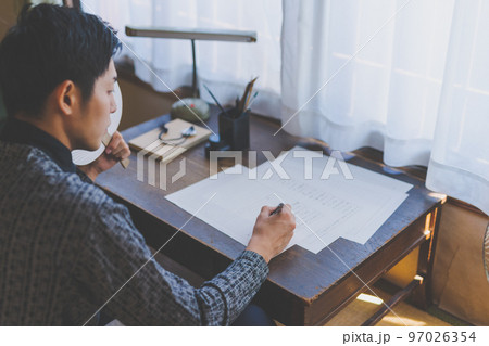 懐かしい感じのイメージ（Image photo） 97026354