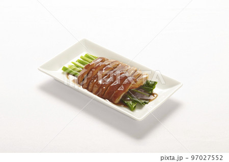 Boiled pork knuckle with chinese herbs. Served with Thai style pickled chili in vinegar. 97027552