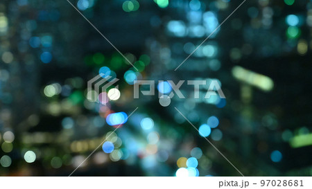 夜景のソフトフォーカス 97028681