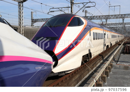 東北新幹線E2系やまびこ号（山形新幹線E3系つばさ併結） 97037596