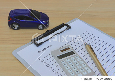 車点検（車購入・車メンテイメージ） 97038665
