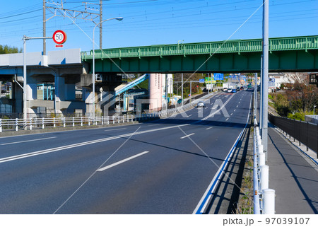 千葉県松戸市新松戸国道6号線2022年12月 97039107