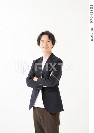 20代男性のポートレート 97041301