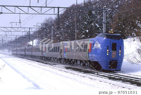 千歳線　西の里（信）　JR北海道　キハ283系　スーパーおおぞら 97051031