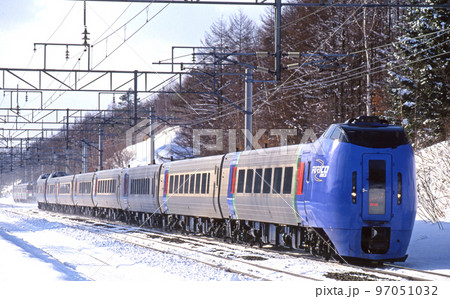 千歳線　西の里（信）　JR北海道　キハ283系　スーパーおおぞら 97051032