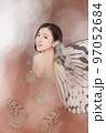 女性ポートレート写真からイラスト 97052684