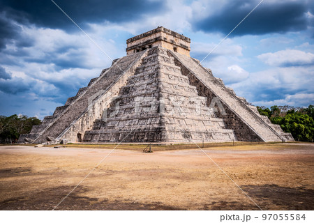 Chichen Itza, El Castillo  - Yucatan, Mexico. 97055584
