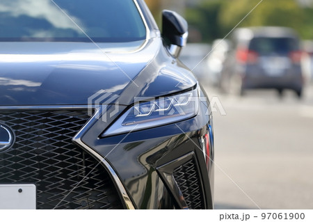 車のヘッドライト　イメージ 97061900