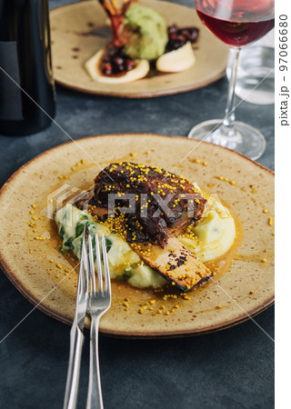 Beer braised brisket on mashed potatoes Beer braised brisket on mashed potatoes 97066680