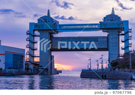 (静岡県)沼津港大型展望水門・びゅうお ライトアップ (静岡県)沼津港大型展望水門・びゅうお ライトアップ 97067796