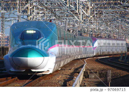 東北新幹線E5系(秋田新幹線E6系併結) 東北新幹線E5系(秋田新幹線E6系併結) 97069715
