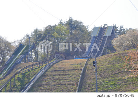 スキージャンプ台(ジャンプ台クラブハウス 長野県 飯山市) スキージャンプ台(ジャンプ台クラブハウス 長野県 飯山市) 97075049