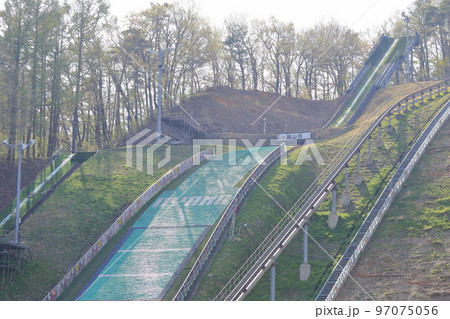 スキージャンプ台(ジャンプ台クラブハウス 長野県 飯山市) スキージャンプ台(ジャンプ台クラブハウス 長野県 飯山市) 97075056