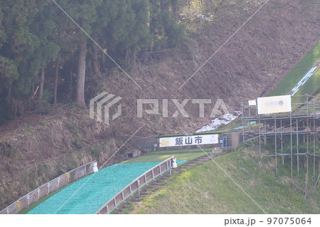 スキージャンプ台(ジャンプ台クラブハウス 長野県 飯山市) スキージャンプ台(ジャンプ台クラブハウス 長野県 飯山市) 97075064