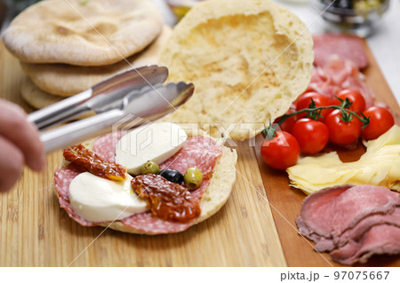 プッチャ 97075667