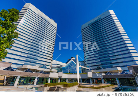 千葉県千葉市　美浜区　幕張新都心の都市風景 97086256