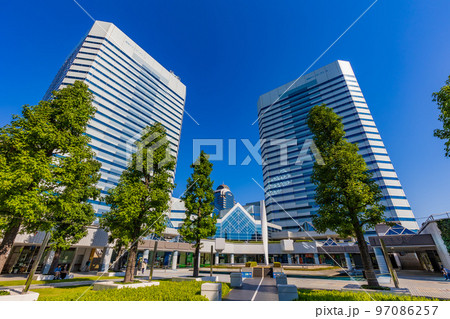 千葉県千葉市　美浜区　幕張新都心の都市風景 97086257