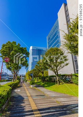 千葉県千葉市　美浜区　幕張新都心の都市風景 97086295