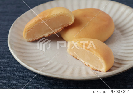 複数の饅頭 97088014