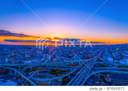 夕陽と東大阪ジャンクション 97093077