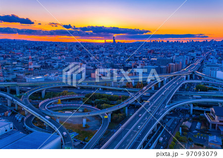 夕陽と東大阪ジャンクション 夕陽と東大阪ジャンクション 97093079