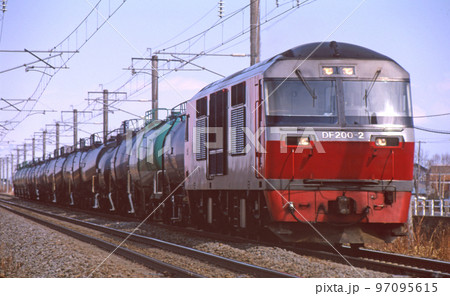 室蘭本線　竹浦ー北吉原　JR貨物　DF200-2（鷲別） 97095615