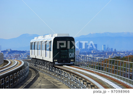 リニモと名古屋の街 97098966