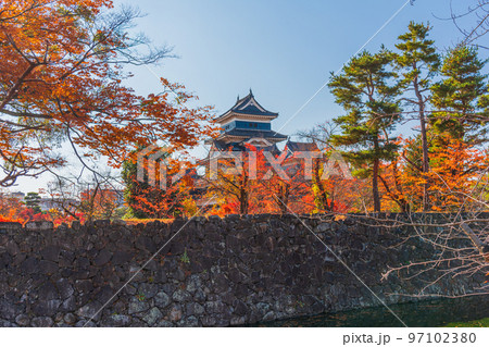秋の長野県松本市内ぶらぶら散歩、国宝松本城、 秋の長野県松本市内ぶらぶら散歩、国宝松本城、 97102380