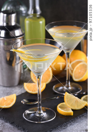 Lemon drop martini with zest 97105336
