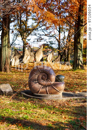ステゴサウルス板骨の小径 阿須運動公園 古代広場(埼玉県飯能市) ステゴサウルス板骨の小径 阿須運動公園 古代広場(埼玉県飯能市) 97106054