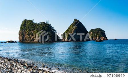 西伊豆の名所堂ヶ島の冬　 97106949