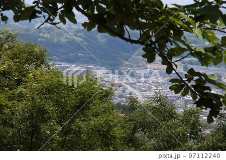 猪名川町　雨森山　山頂　383.7mを示す頂上の看板 97112240