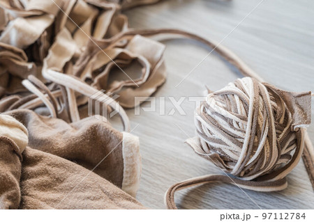 Tシャツヤーン作り 巻いて玉にする Tシャツヤーン作り 巻いて玉にする 97112784