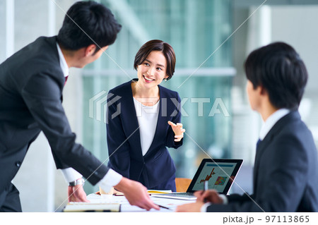 ビジネス 若手 ビジネス 若手 97113865