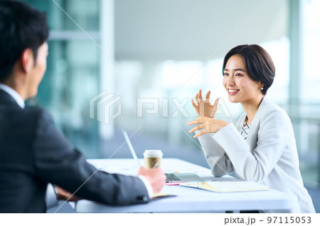 ビジネスシーン　若手 97115053