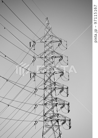 送電線(モノクロ) 送電線(モノクロ) 97115167