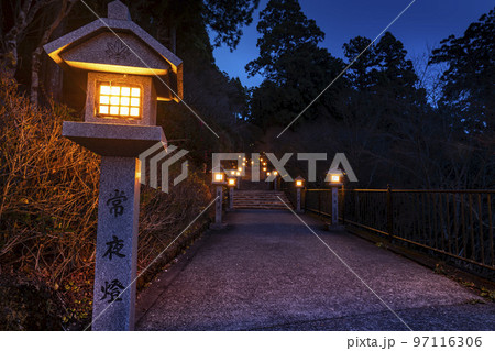静岡県浜松市にある秋葉神社の上社へ続く参道 97116306