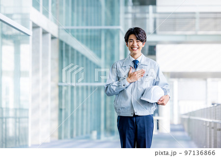 男性 ビジネス 工場 作業服 男性 ビジネス 工場 作業服 97136866