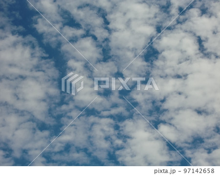 青い空 97142658