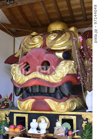 波除神社(波除稲荷神社)お歯黒獅子 波除神社(波除稲荷神社)お歯黒獅子 97144049