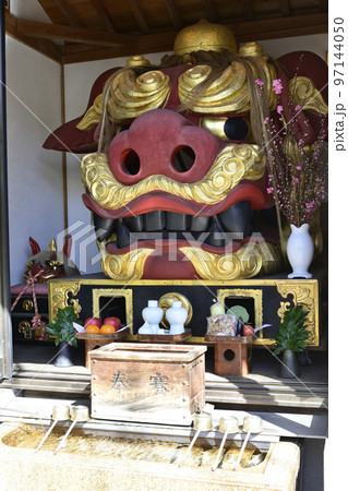 波除神社(波除稲荷神社)お歯黒獅子 波除神社(波除稲荷神社)お歯黒獅子 97144050