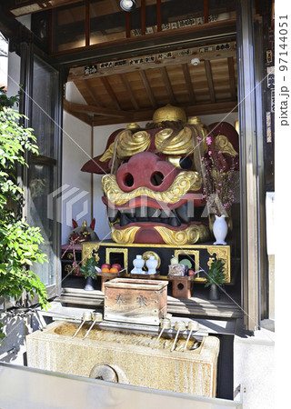 波除神社（波除稲荷神社）お歯黒獅子 97144051