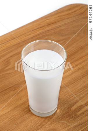 牛乳 ミルク 97144265