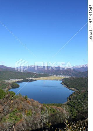 賤ケ岳山頂から見た余呉湖 97145062