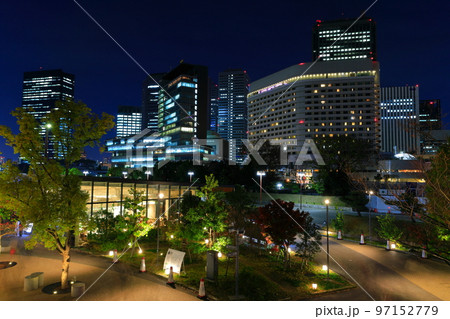 【大阪府】大阪ビジネスパークとキャッスルガーデン大阪の夜景 97152779