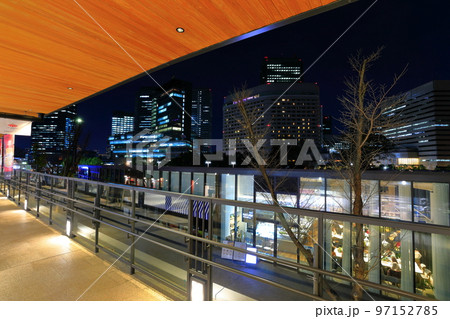 【大阪府】大阪ビジネスパークとキャッスルガーデン大阪の夜景 97152785