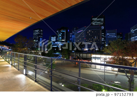 【大阪府】大阪ビジネスパークとキャッスルガーデン大阪の夜景 97152793